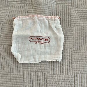 Coach belt storage bag